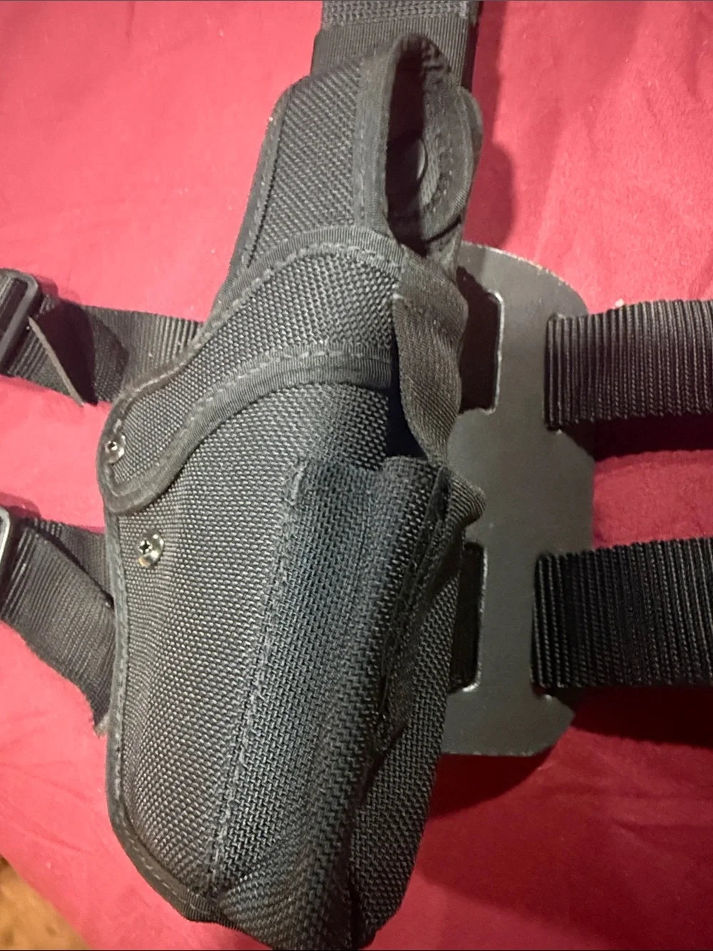 Universal Black Tactical Thigh Holster for VR/AR Accessories